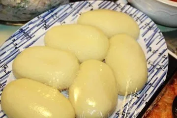 Фуфу на тарілці. Фуфу на тарілці.
